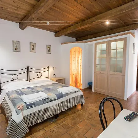 Agriturismo I Cascetti Фермерский дом *